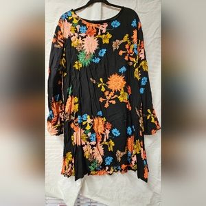 Shein short dress. Size is between 2x and 3x